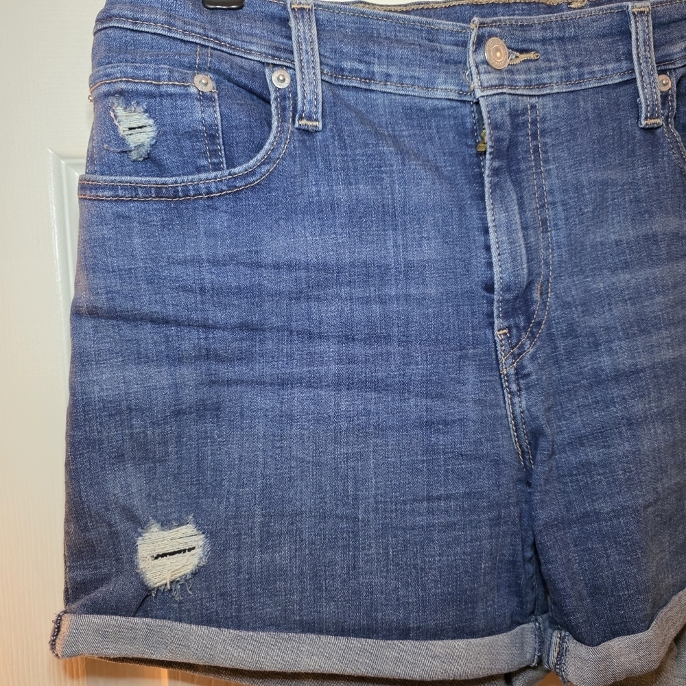 Levis Mid Length Shorts Sz 32 - Picture 3 of 8